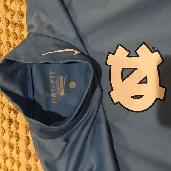 🥳 3 for 20$ Nike NC long sleeve dry fit - Picture 3 of 3